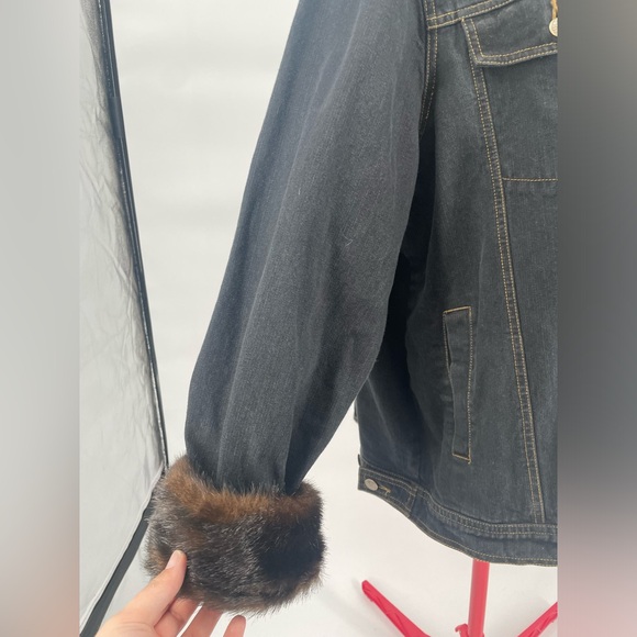 Dennis Basso (Faux) Fur Trimmed Dark Wash Denim Jacket Plus Size - Picture 5 of 16